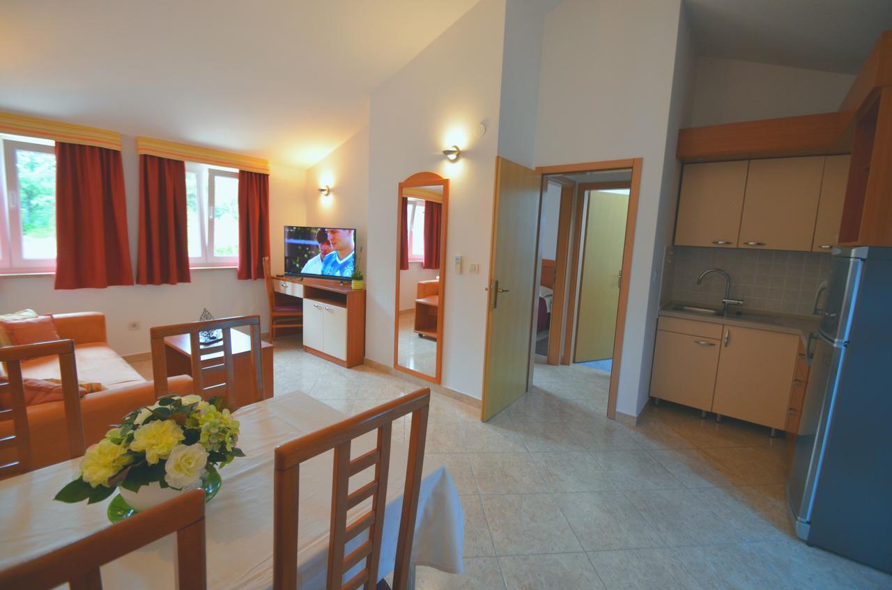 Apartments Materada Residence Poreč Buitenkant foto